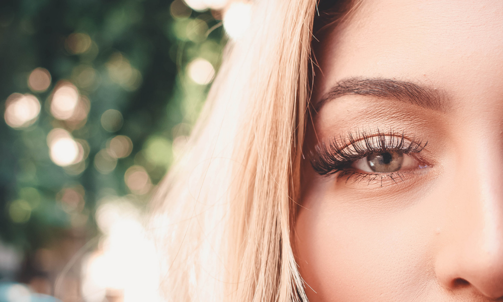 This is the best eyelash serum for LONG and FULL lashes.