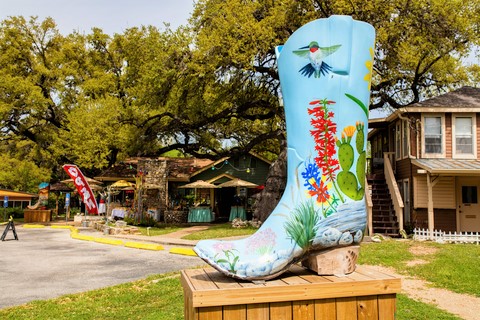 Wimberley is a must-see Christmas town in Texas. Its perfect for a girls weekend, a romantic Christmas getaway for just a fun Texas road trip! 