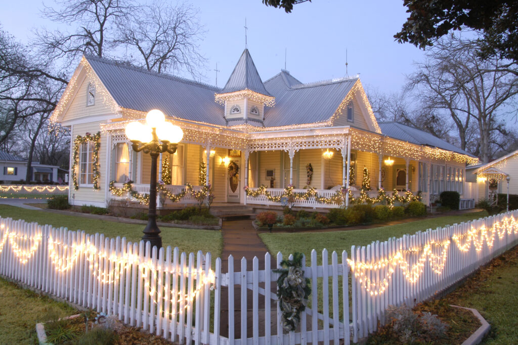 Fredericksburg is one of the most celebrated and dreamy Christmas town in Texas. 