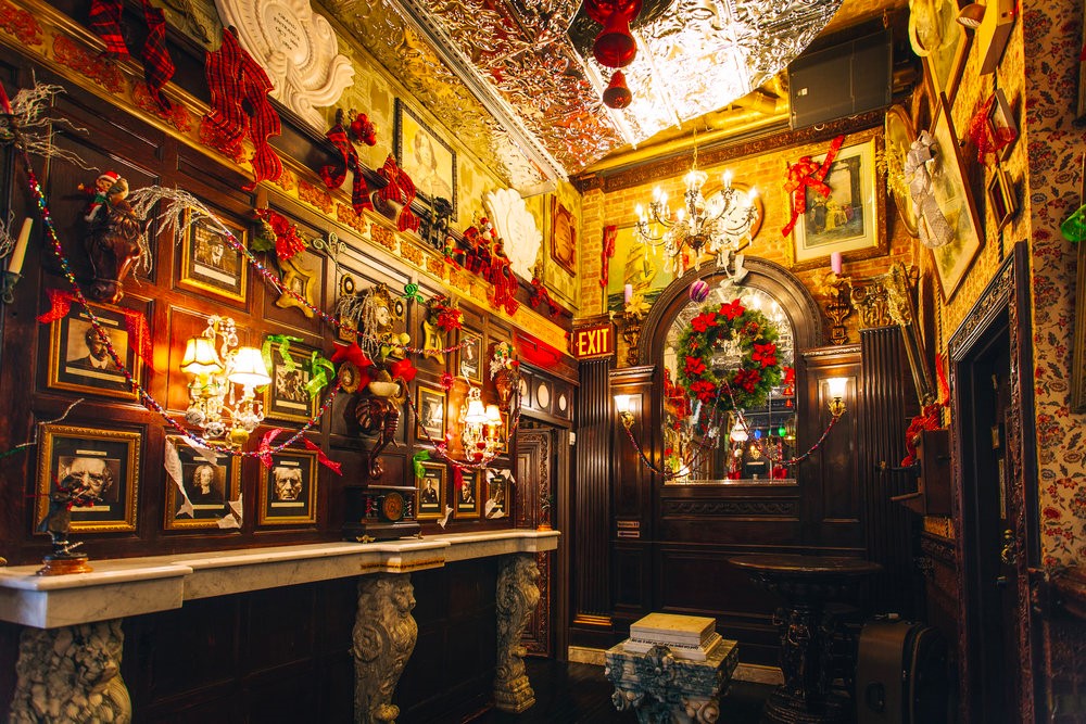 Christmas decorated restaurants NYC